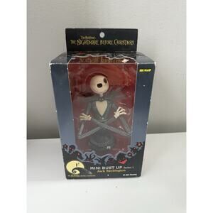 TIM BURTON'S NIGHTMARE BEFORE CHRISTMAS JACK SKELLINGTON MINI BUST UP SERIES 1